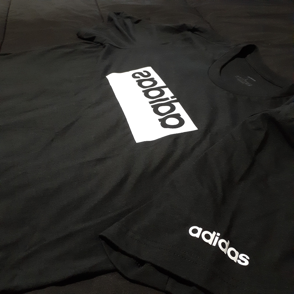 Adidas tee